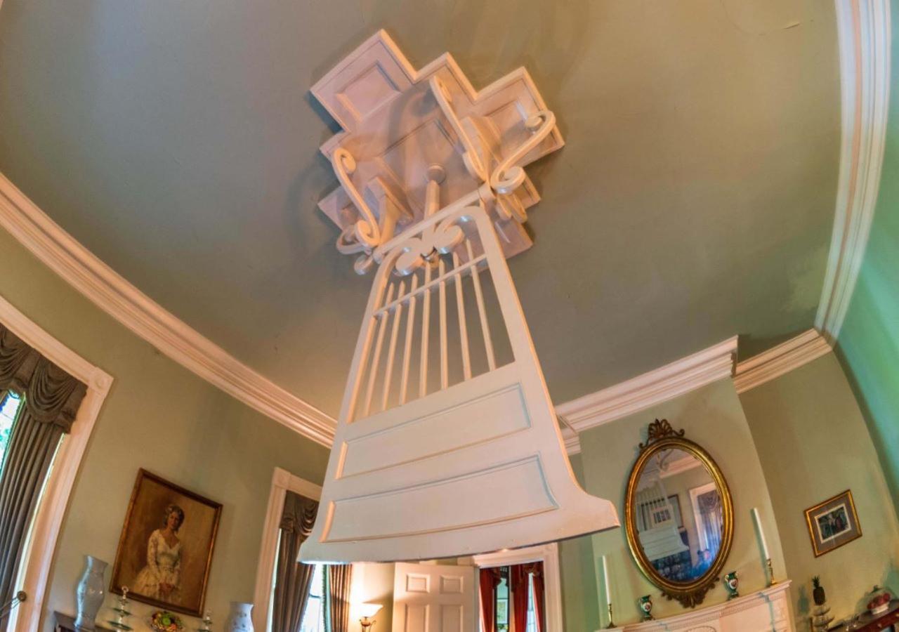 Linden - A Historic Bed And Breakfast Натчес Екстериор снимка
