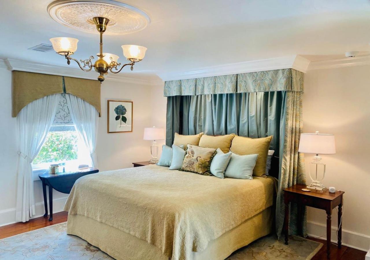 Linden - A Historic Bed And Breakfast Натчес Екстериор снимка