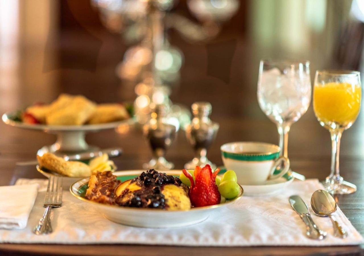 Linden - A Historic Bed And Breakfast Натчес Екстериор снимка